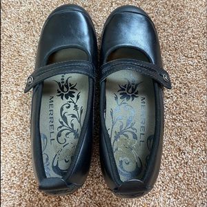 Merrell black shoes